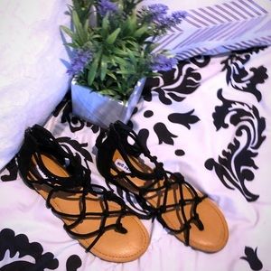 NIB “Genevieve” sandals